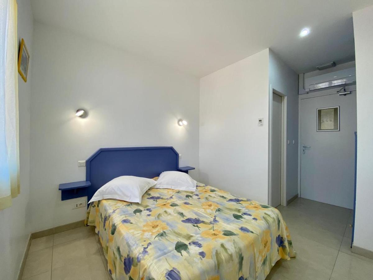 Hotel Myriam Vias Plage Exteriör bild